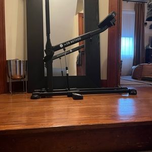 DB Method Squat Machine